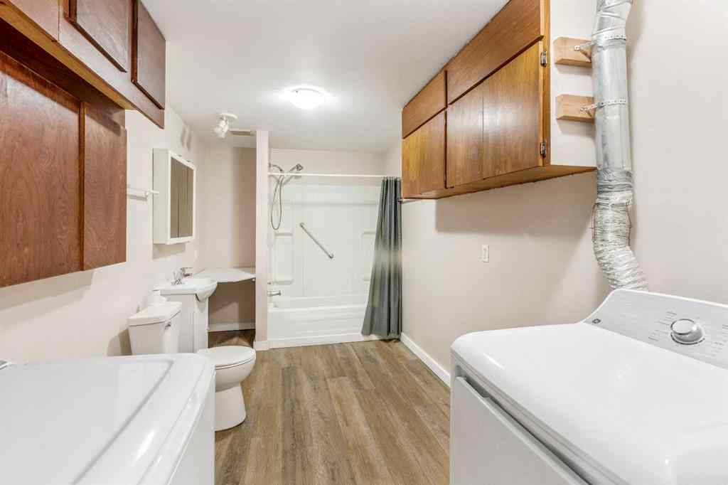 MLS® A2250969 - 2729 226 Street  in NONE Bellevue, Residential