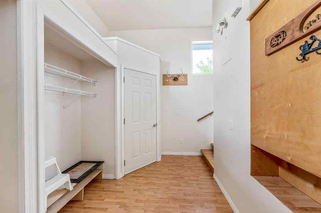 MLS® A2250969 - 2729 226 Street  in NONE Bellevue, Residential