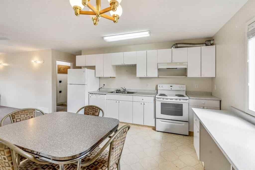 MLS® A2250969 - 2729 226 Street  in NONE Bellevue, Residential