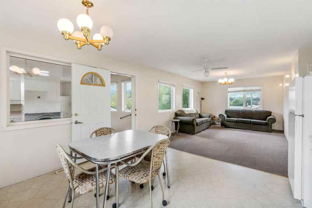 MLS® A2250969 - 2729 226 Street  in NONE Bellevue, Residential