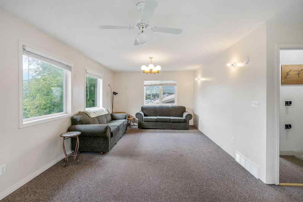 MLS® A2250969 - 2729 226 Street  in NONE Bellevue, Residential