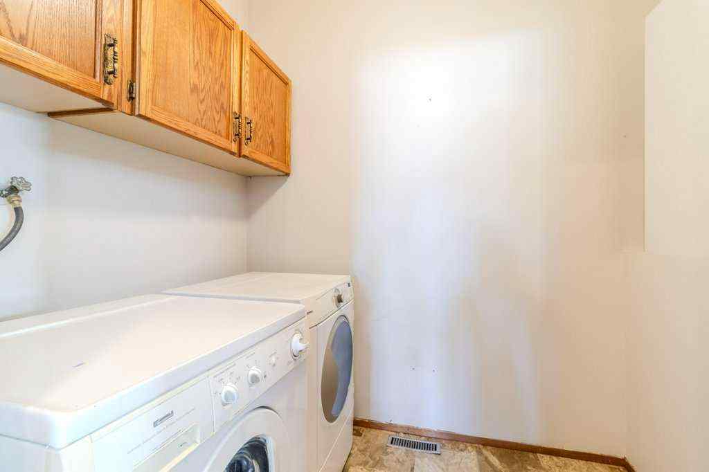 MLS® A2250970 - 18 Odell Green  in Oriole Park Red Deer, Residential
