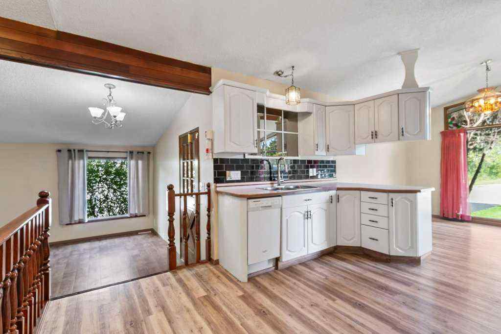 MLS® A2250970 - 18 Odell Green  in Oriole Park Red Deer, Residential