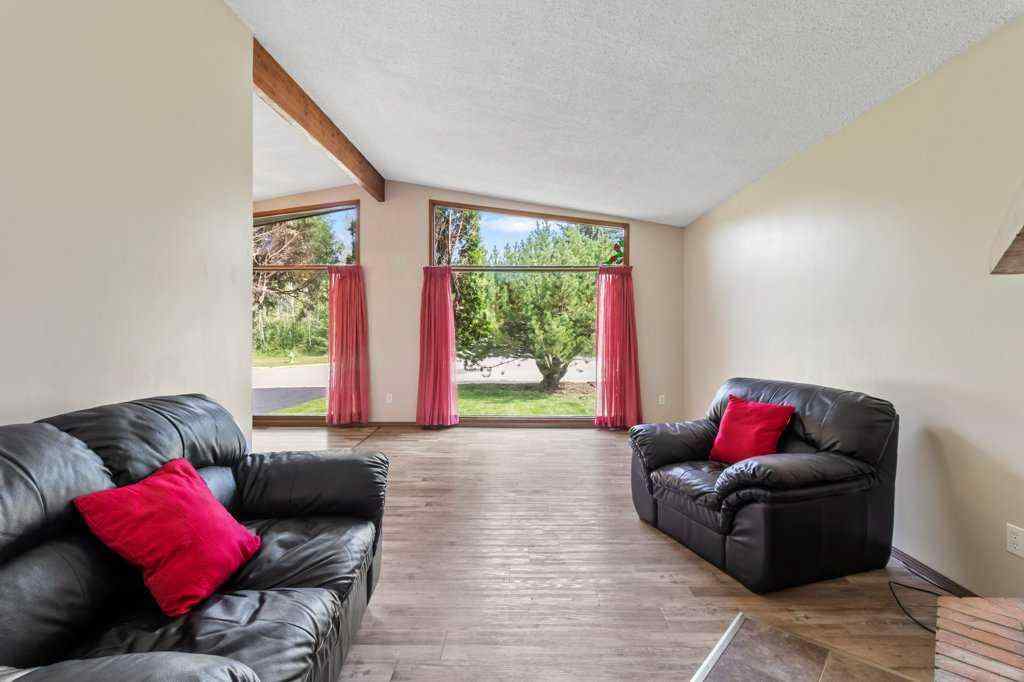MLS® A2250970 - 18 Odell Green  in Oriole Park Red Deer, Residential