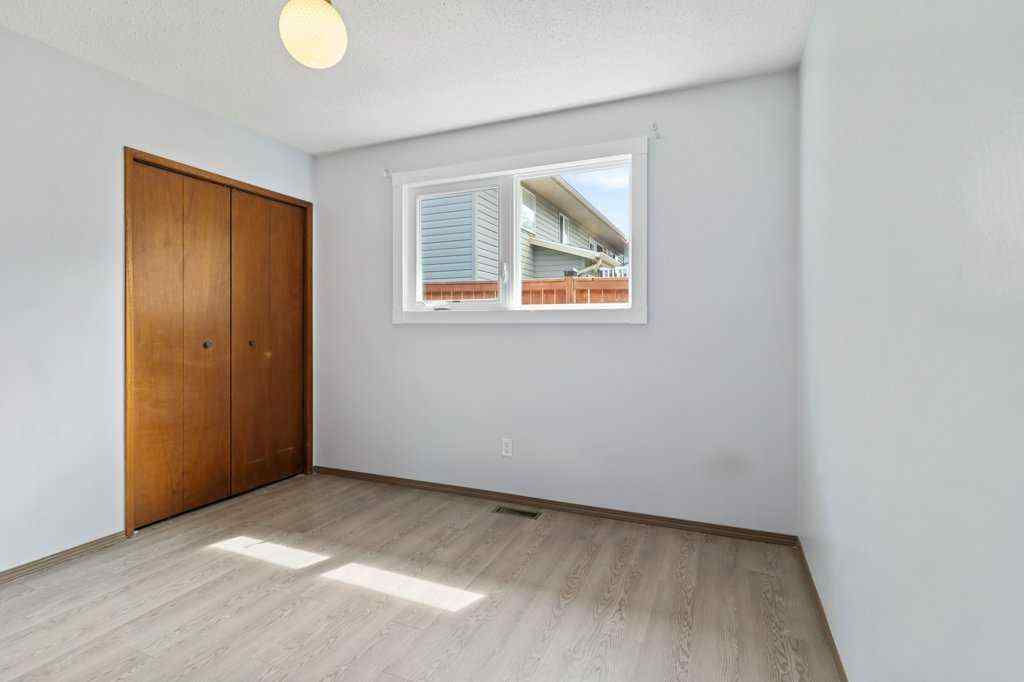 MLS® A2250970 - 18 Odell Green  in Oriole Park Red Deer, Residential