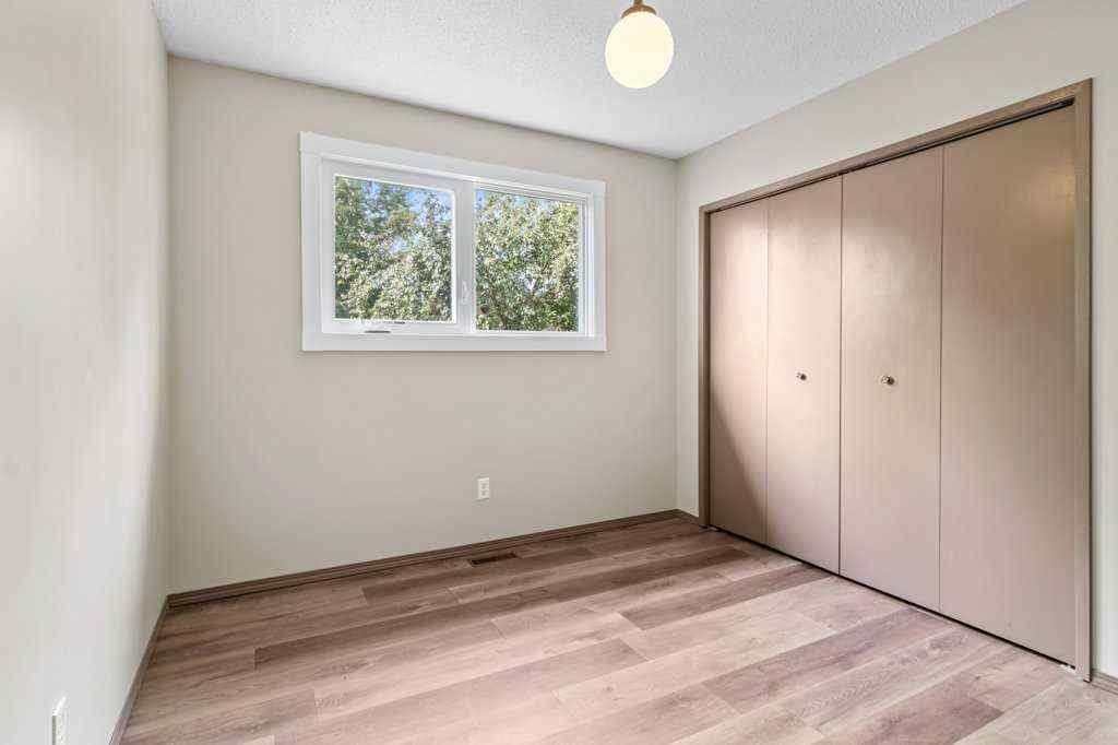MLS® A2250970 - 18 Odell Green  in Oriole Park Red Deer, Residential