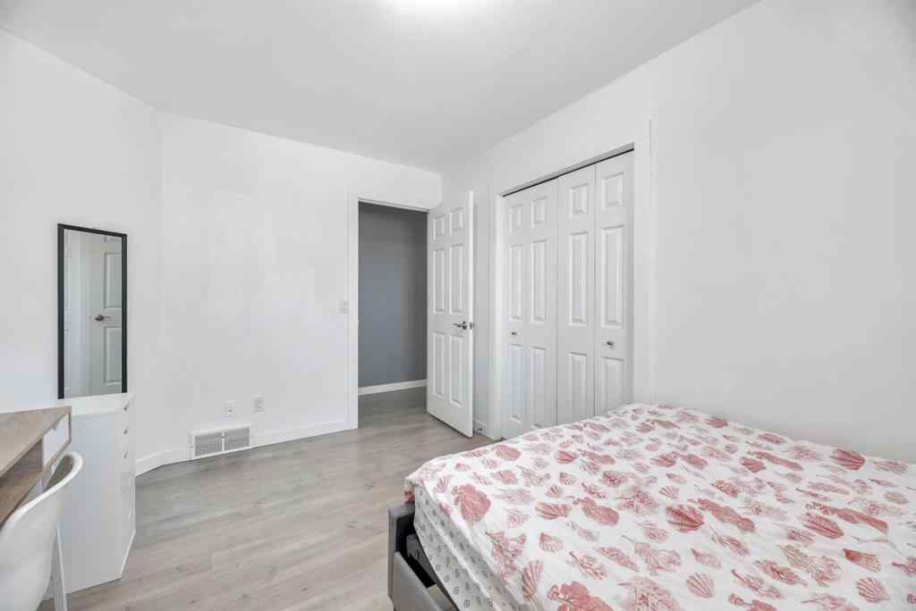 MLS® A2250973 - 237 Willowbrook Close NW in Willowbrook Airdrie, Residential