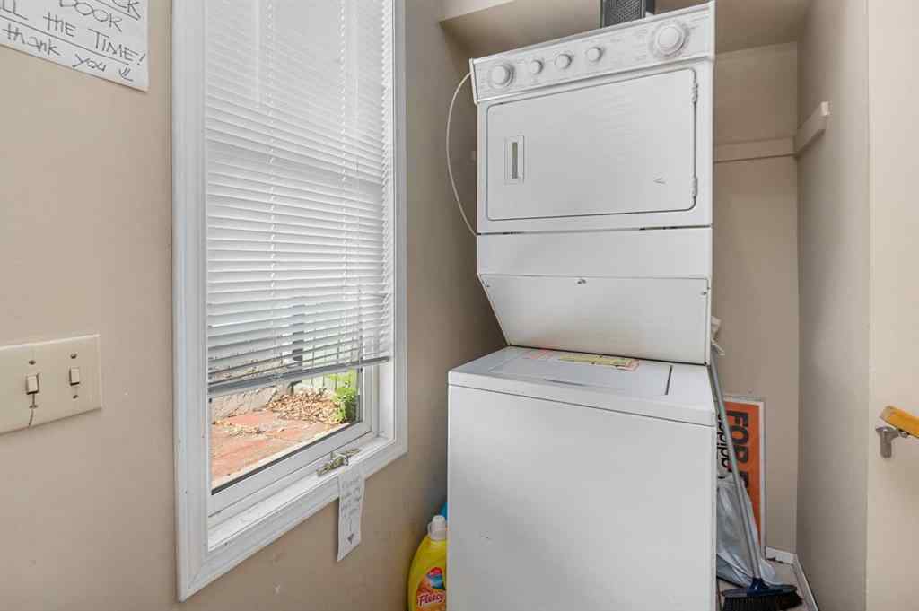 MLS® A2250979 - 4256 40 Avenue NW in Varsity Calgary, Residential