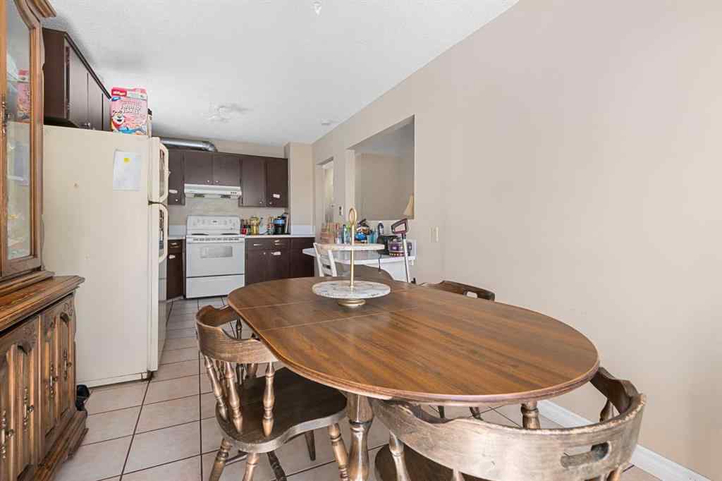 MLS® A2250979 - 4256 40 Avenue NW in Varsity Calgary, Residential