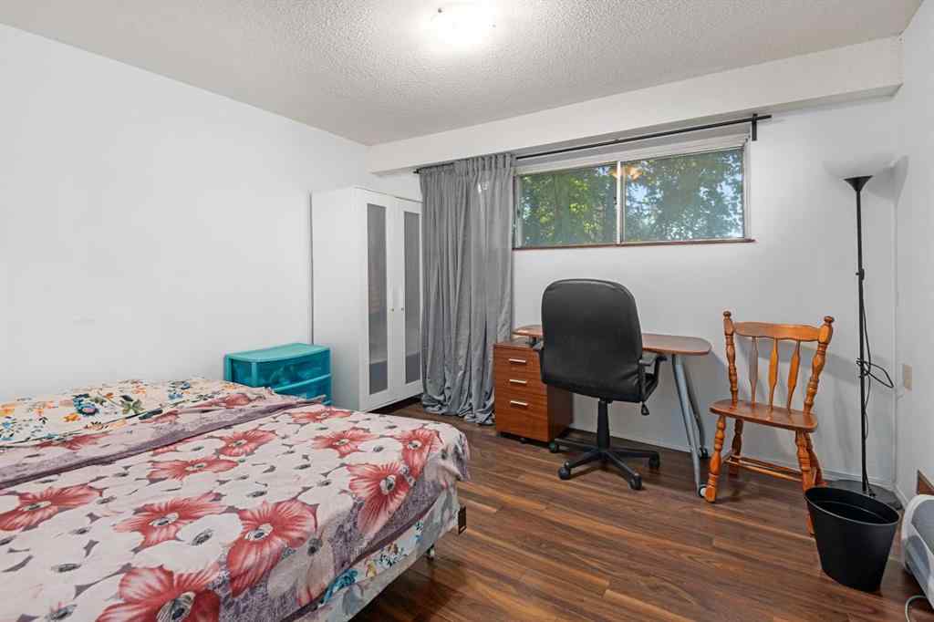 MLS® A2250979 - 4256 40 Avenue NW in Varsity Calgary, Residential