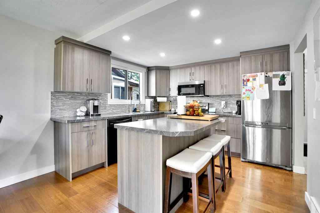 MLS® A2250994 - 103 Castlebury Way NE in Castleridge Calgary, Residential