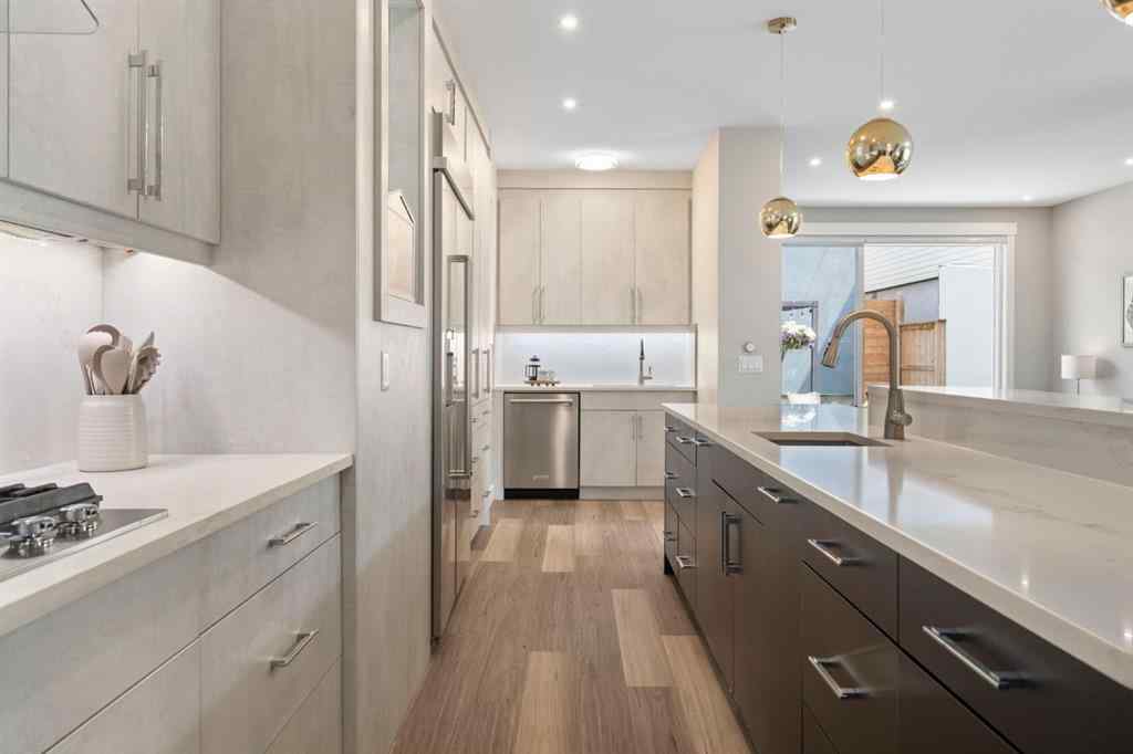 MLS® A2250995 - 100 Cambrian Drive NW in Cambrian Heights Calgary, Residential