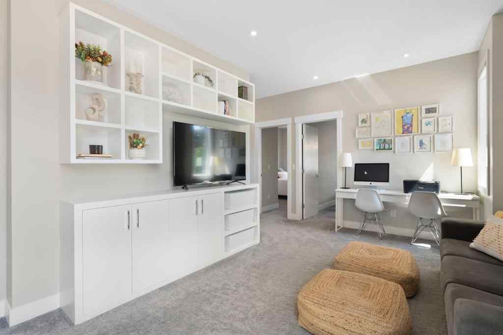 MLS® A2250995 - 100 Cambrian Drive NW in Cambrian Heights Calgary, Residential