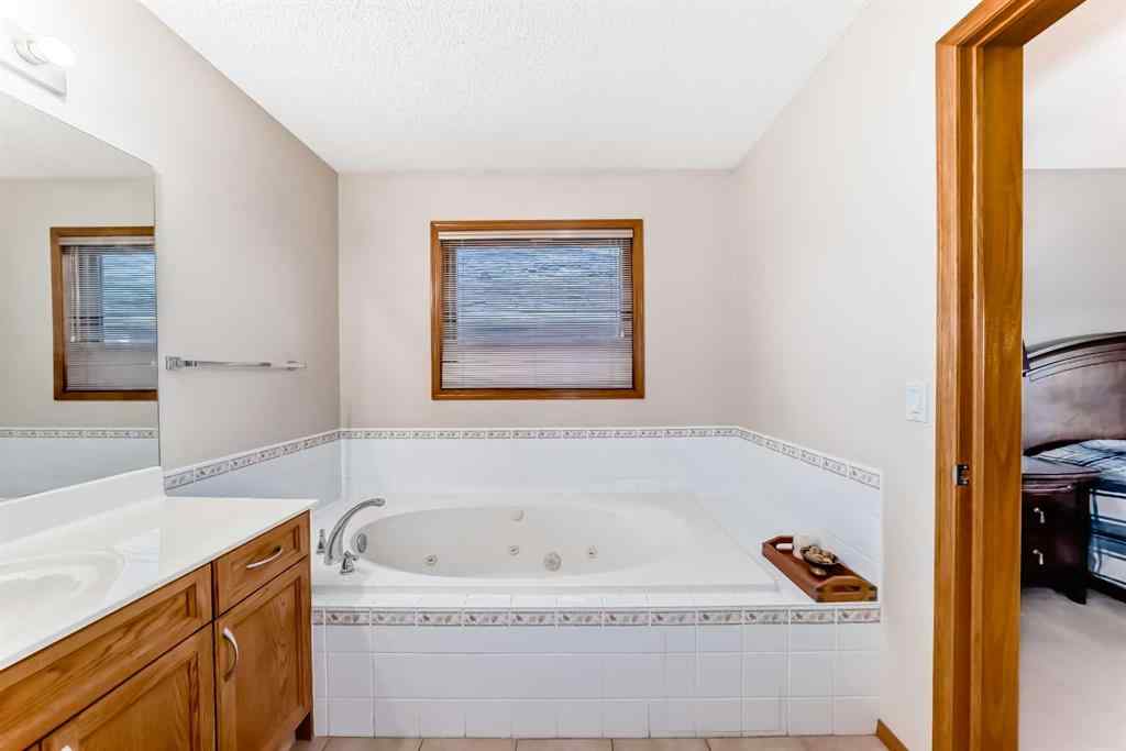MLS® A2251010 - 75 Hampstead Way NW in Hamptons Calgary, Residential