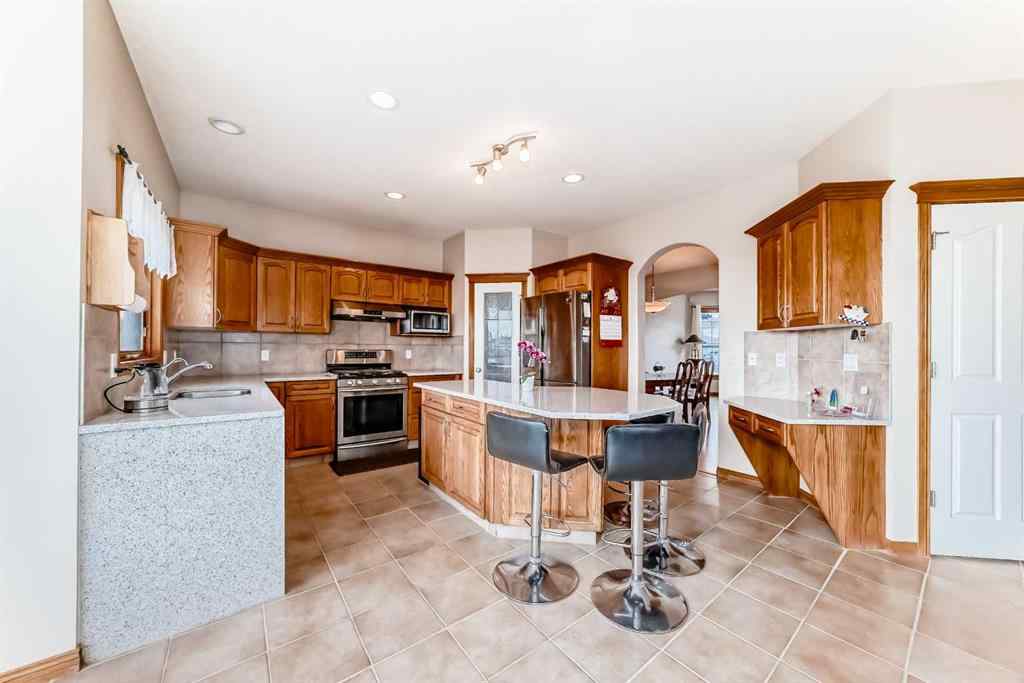 MLS® A2251010 - 75 Hampstead Way NW in Hamptons Calgary, Residential