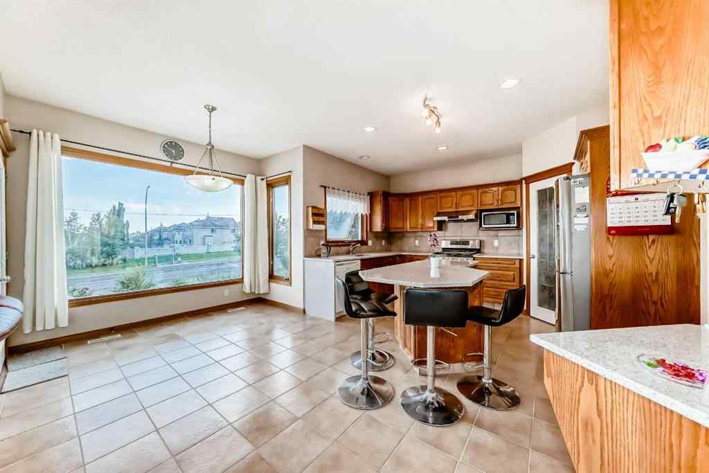 MLS® A2251010 - 75 Hampstead Way NW in Hamptons Calgary, Residential