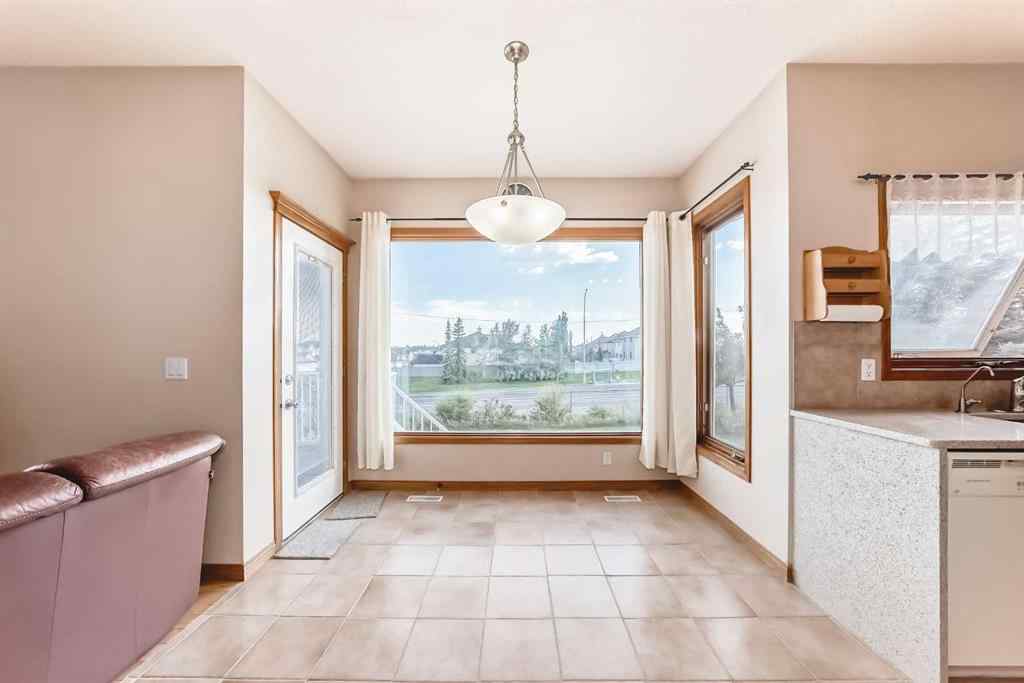 MLS® A2251010 - 75 Hampstead Way NW in Hamptons Calgary, Residential