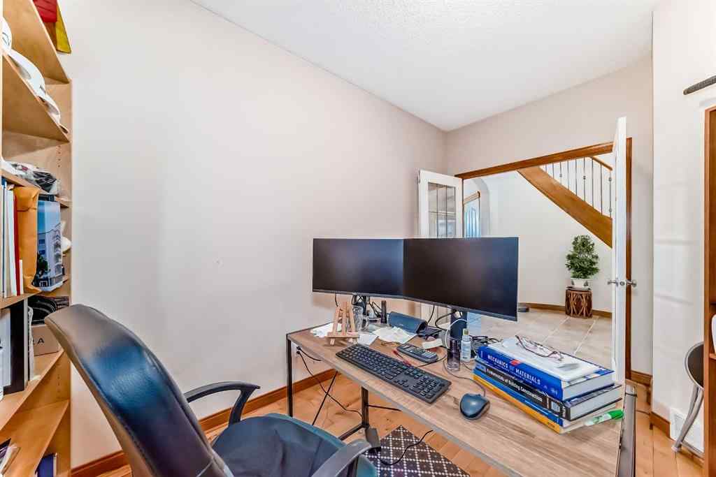 MLS® A2251010 - 75 Hampstead Way NW in Hamptons Calgary, Residential