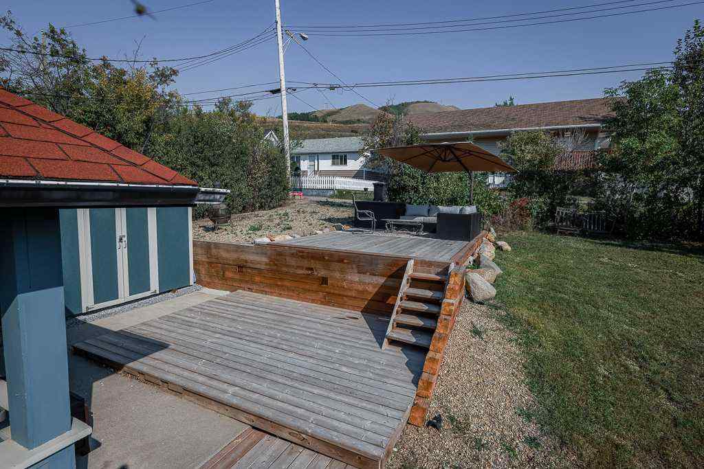 MLS® A2251017 - 10033 102 Street  in Downtown Peace River, Residential