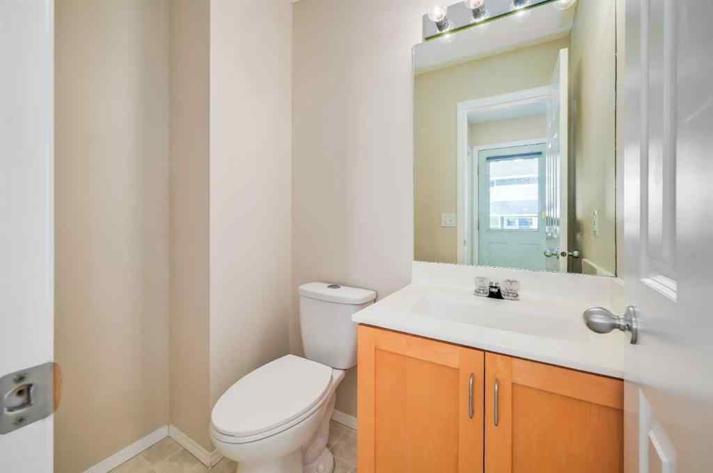 MLS® A2251021 - 677 Regal Park NE in Renfrew Calgary, Residential