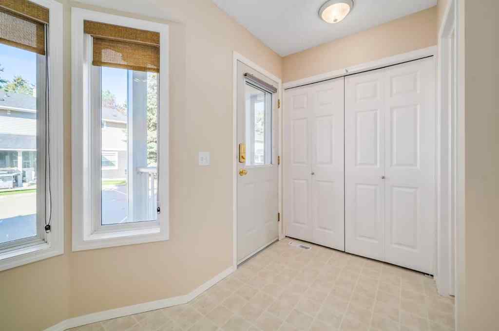 MLS® A2251021 - 677 Regal Park NE in Renfrew Calgary, Residential