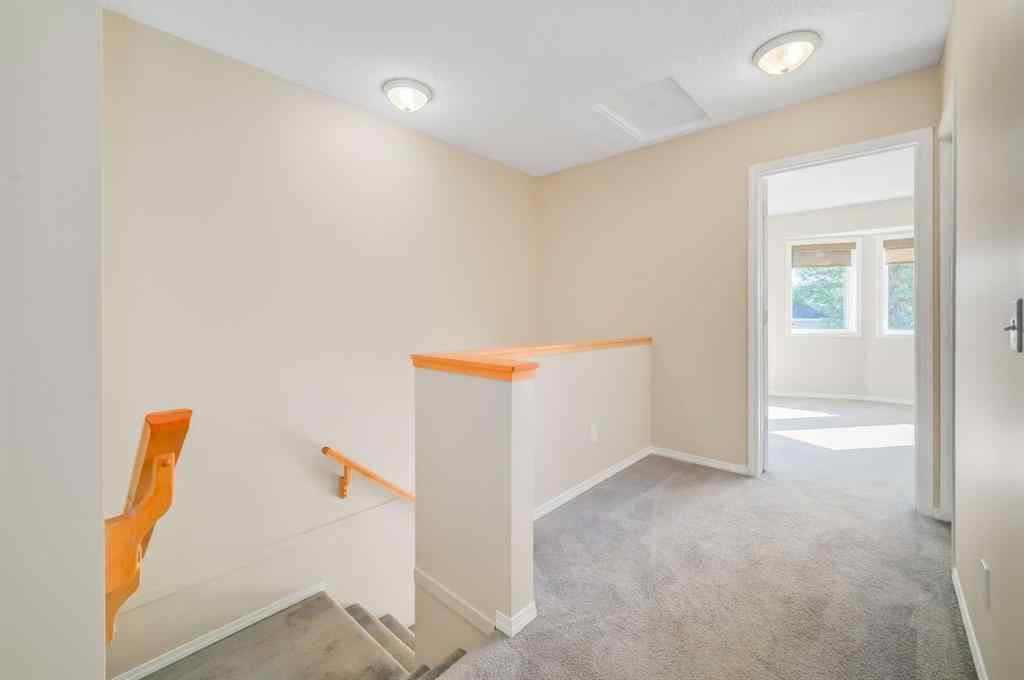 MLS® A2251021 - 677 Regal Park NE in Renfrew Calgary, Residential