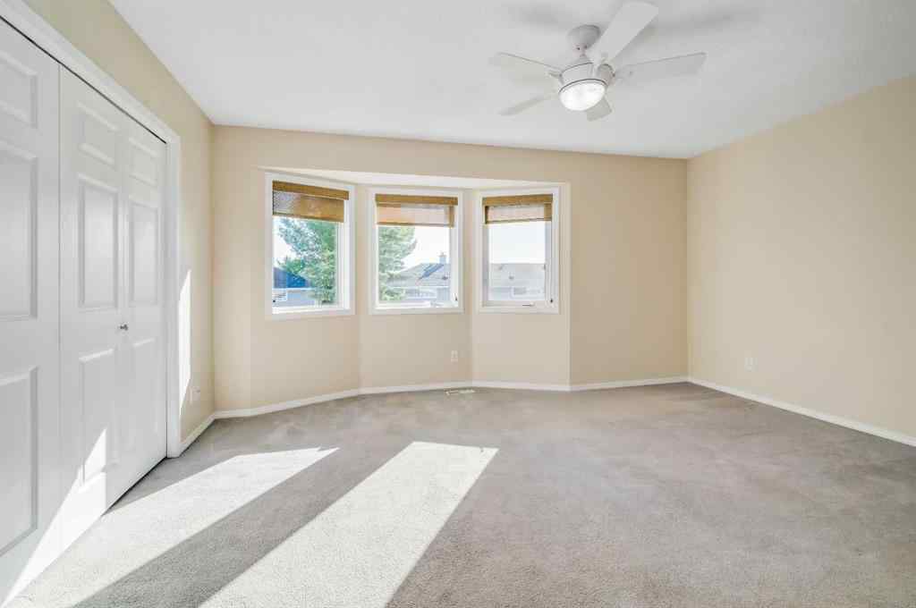 MLS® A2251021 - 677 Regal Park NE in Renfrew Calgary, Residential