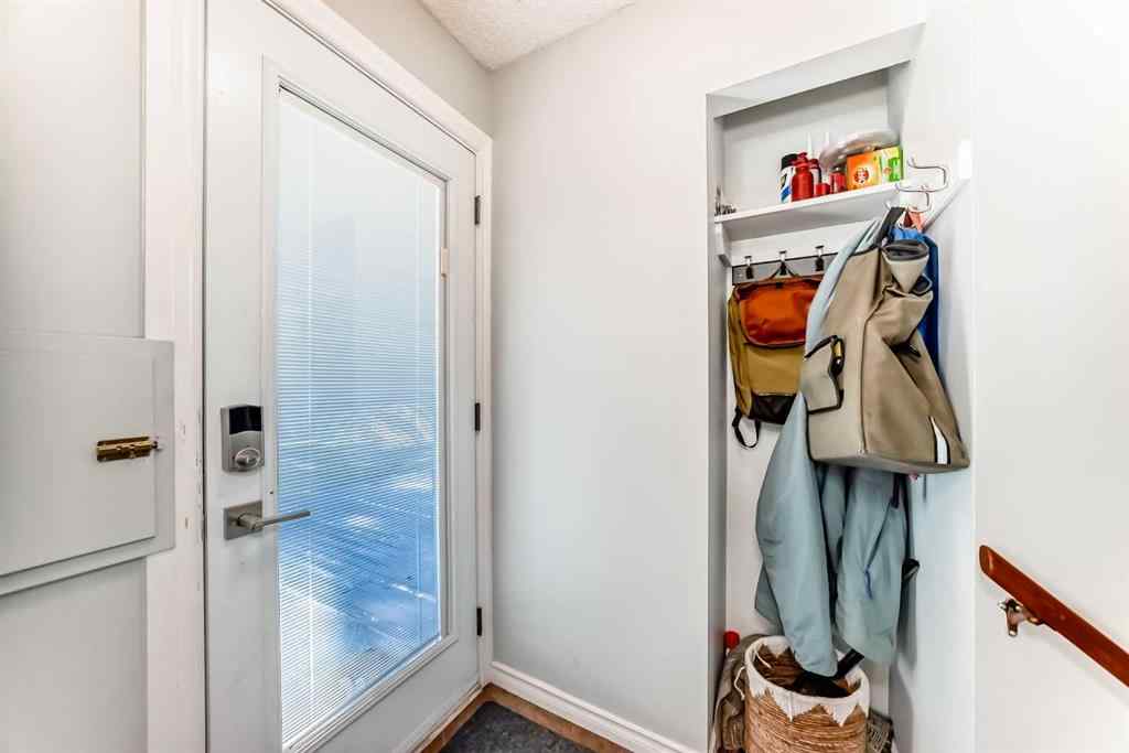 MLS® A2251023 - 9656 Oakhill Drive SW in Oakridge Calgary, Residential