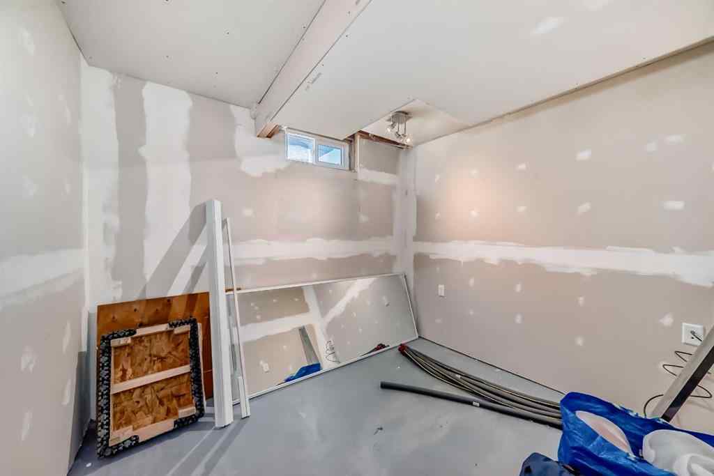 MLS® A2251023 - 9656 Oakhill Drive SW in Oakridge Calgary, Residential