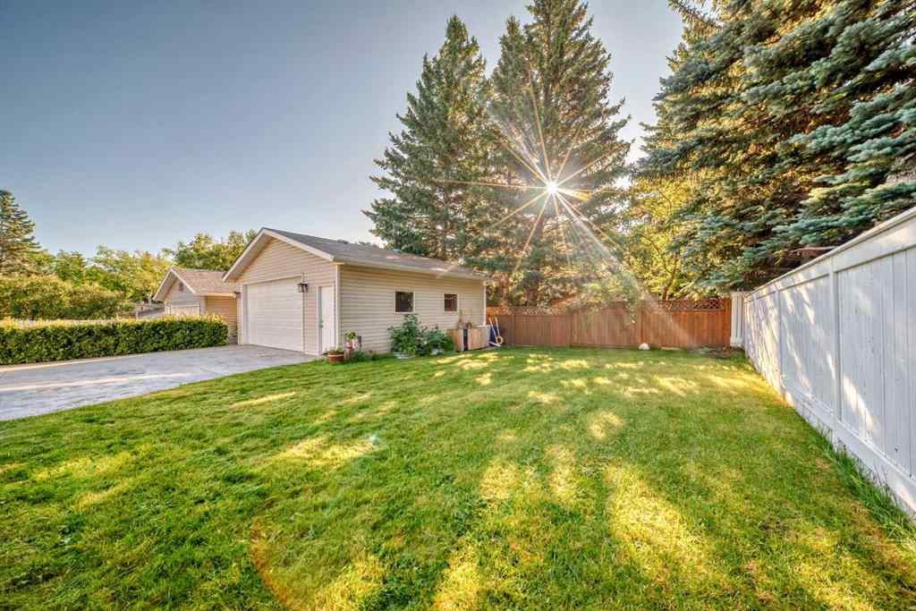 MLS® A2251023 - 9656 Oakhill Drive SW in Oakridge Calgary, Residential
