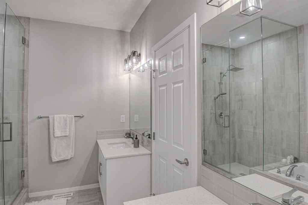 MLS® A2251029 - 114 Yorkville Street SW in Yorkville Calgary, Residential