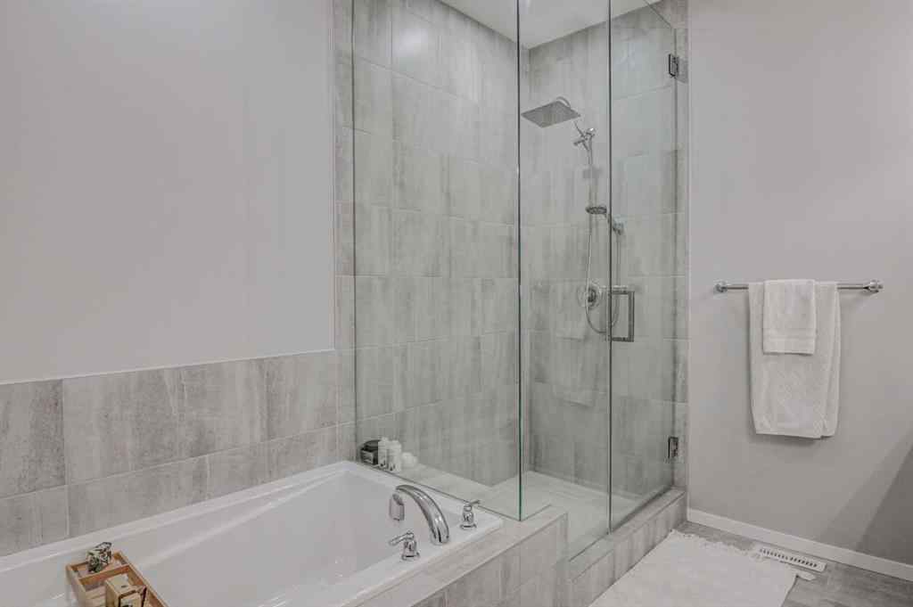 MLS® A2251029 - 114 Yorkville Street SW in Yorkville Calgary, Residential