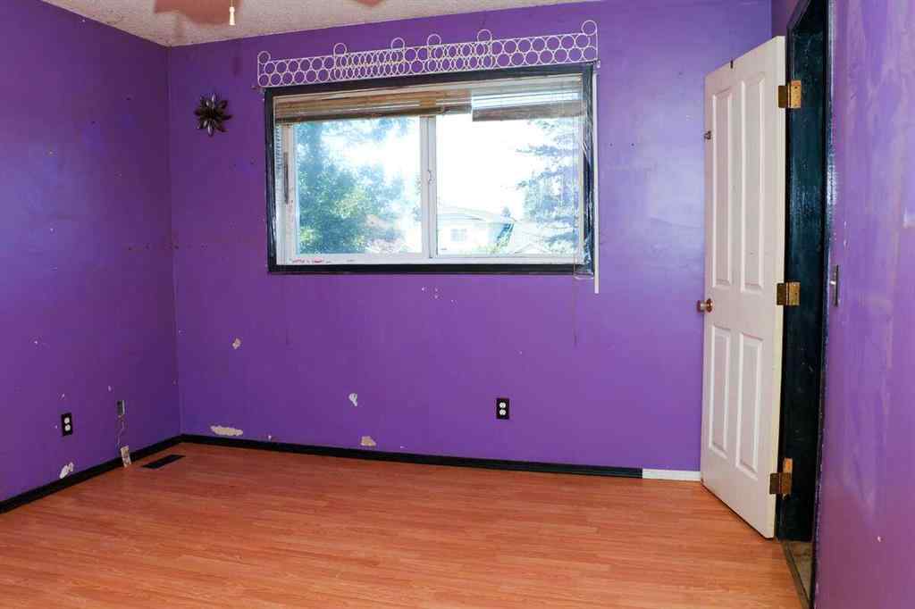 MLS® A2251031 - 637 Riverbend Drive SE in Riverbend Calgary, Residential
