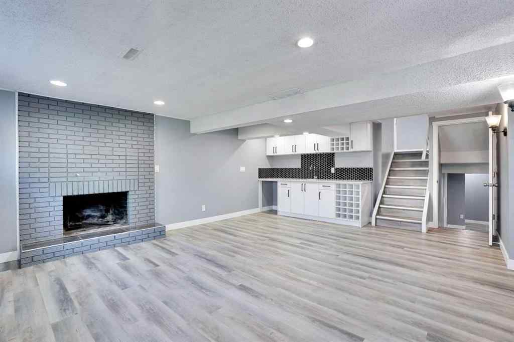 MLS® A2251038 - 35 Castlefall Grove NE in Castleridge Calgary, Residential