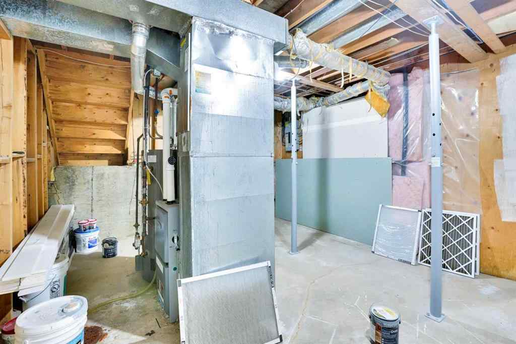 MLS® A2251038 - 35 Castlefall Grove NE in Castleridge Calgary, Residential