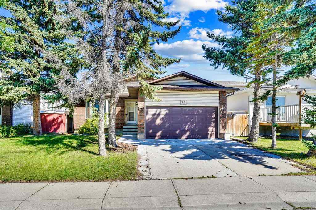 MLS® A2251038 - 35 Castlefall Grove NE in Castleridge Calgary, Residential