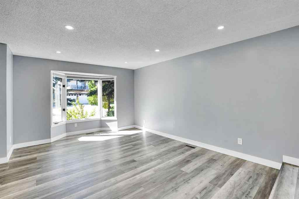MLS® A2251038 - 35 Castlefall Grove NE in Castleridge Calgary, Residential