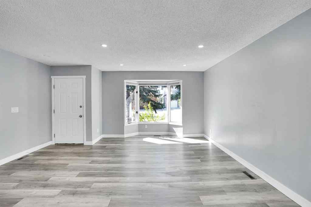 MLS® A2251038 - 35 Castlefall Grove NE in Castleridge Calgary, Residential