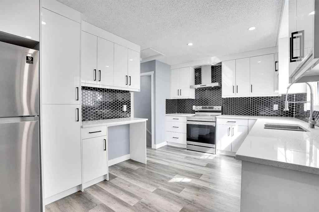 MLS® A2251038 - 35 Castlefall Grove NE in Castleridge Calgary, Residential