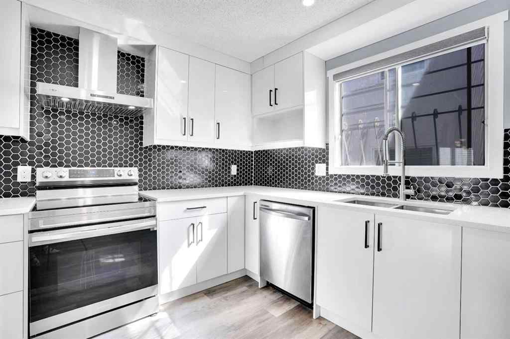 MLS® A2251038 - 35 Castlefall Grove NE in Castleridge Calgary, Residential