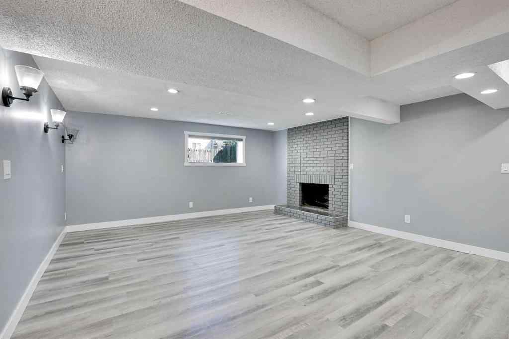 MLS® A2251038 - 35 Castlefall Grove NE in Castleridge Calgary, Residential