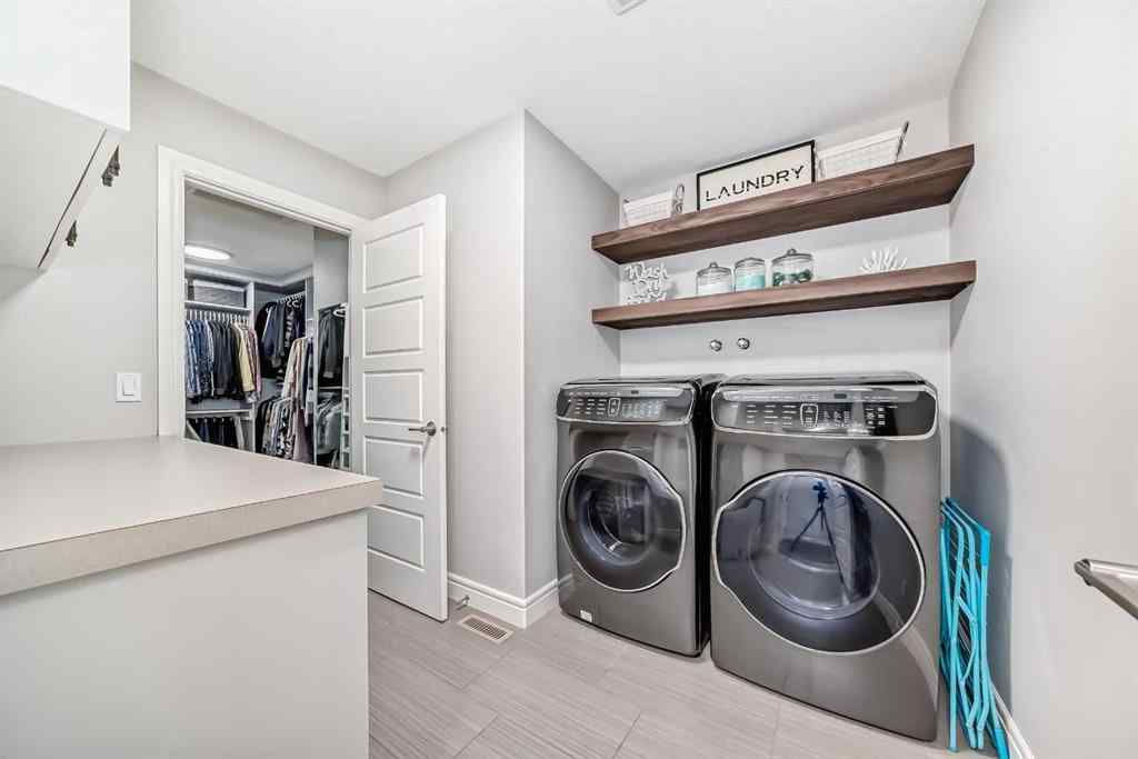 MLS® A2251049 - 264 Stonemere Close  in Chestermere Estates Chestermere, Residential