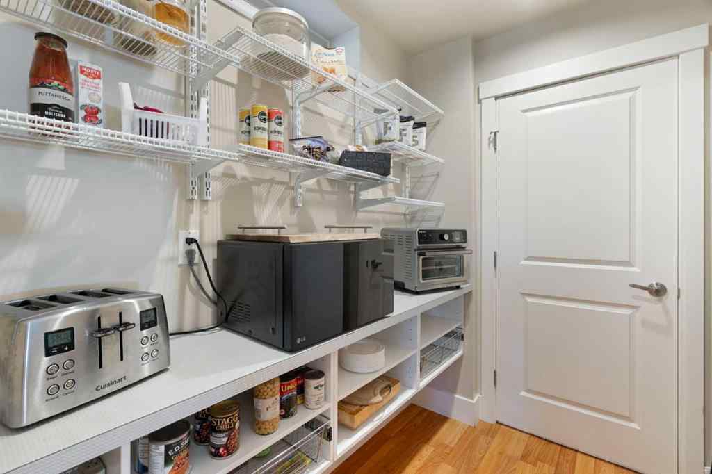 MLS® A2251050 - 1308 21 Avenue NW in Capitol Hill Calgary, Residential