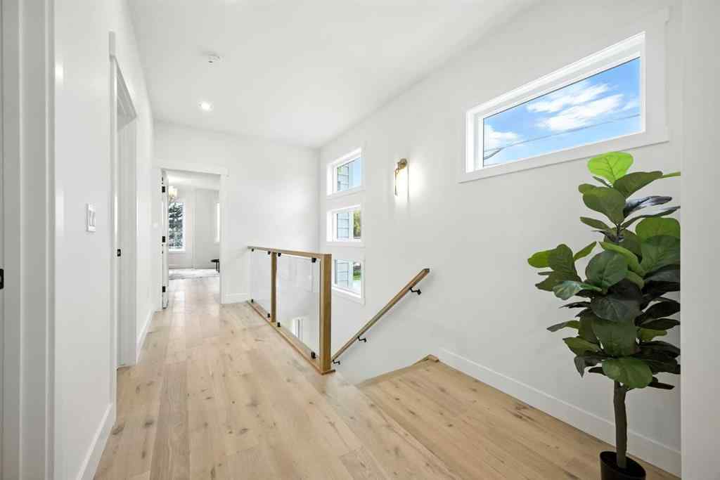 MLS® A2251053 - 926 21 Avenue NW in Mount Pleasant Calgary, Residential