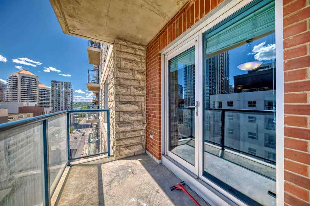 MLS® A2251057 - Unit #1407 910 5 Avenue SW in Downtown Commercial Core Calgary, Residential