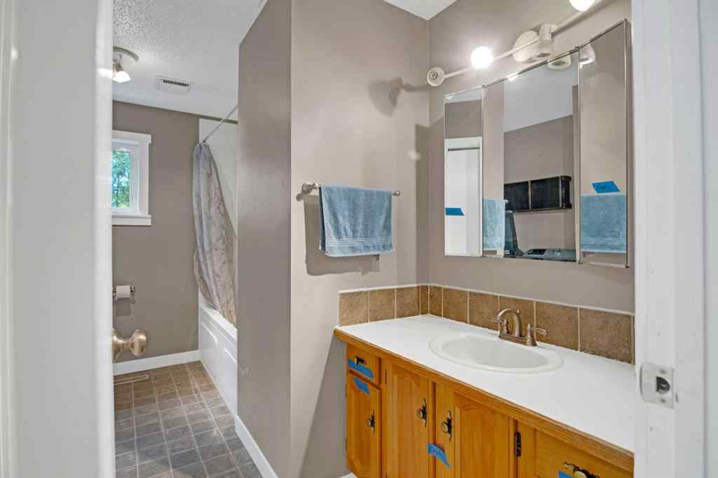 MLS® A2251059 - 382052 Range Road 7-3   in Everdell Rural Clearwater County, Residential