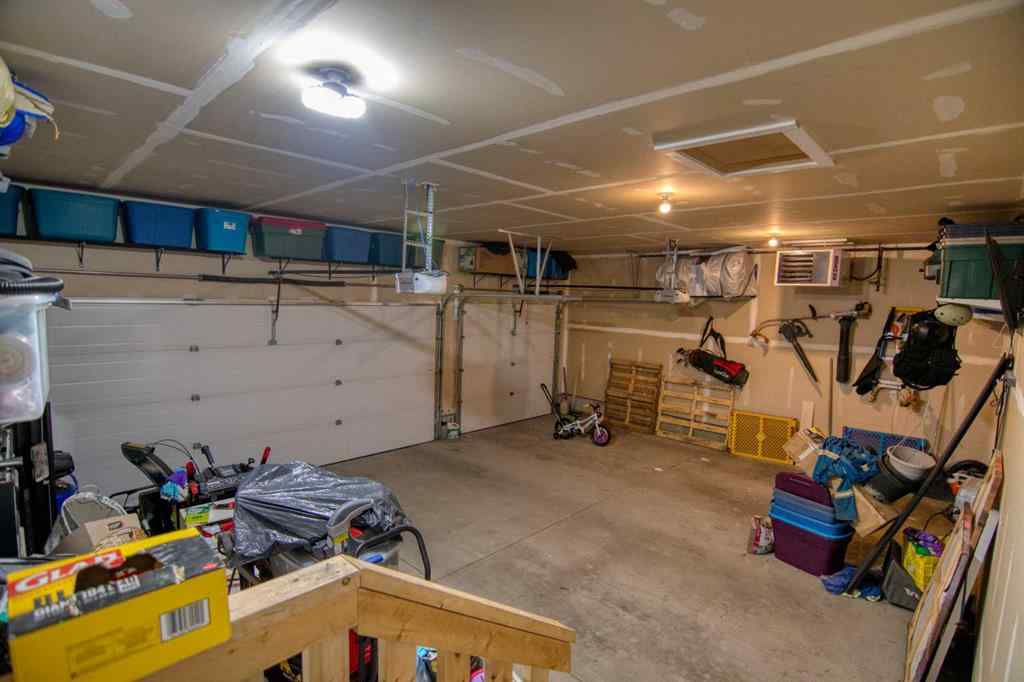 MLS® A2251062 - 1353 Pacific Circle W in Garry Station Lethbridge, Residential