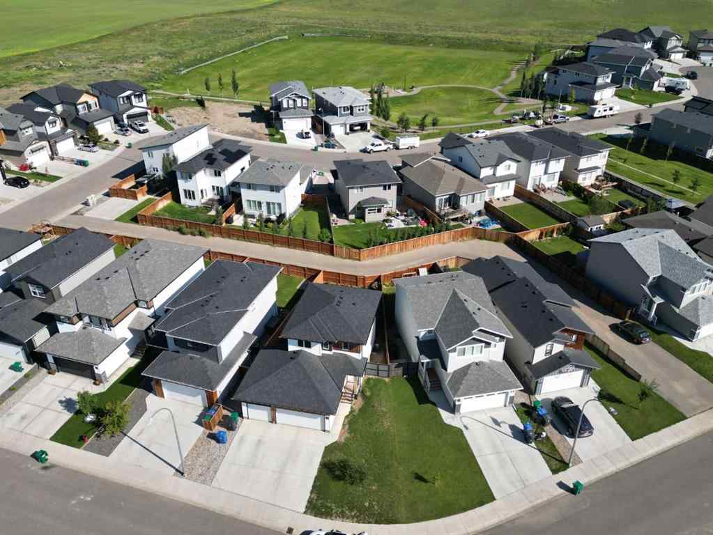 MLS® A2251062 - 1353 Pacific Circle W in Garry Station Lethbridge, Residential