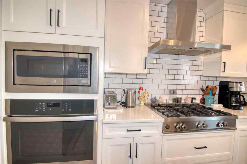 MLS® A2251062 - 1353 Pacific Circle W in Garry Station Lethbridge, Residential