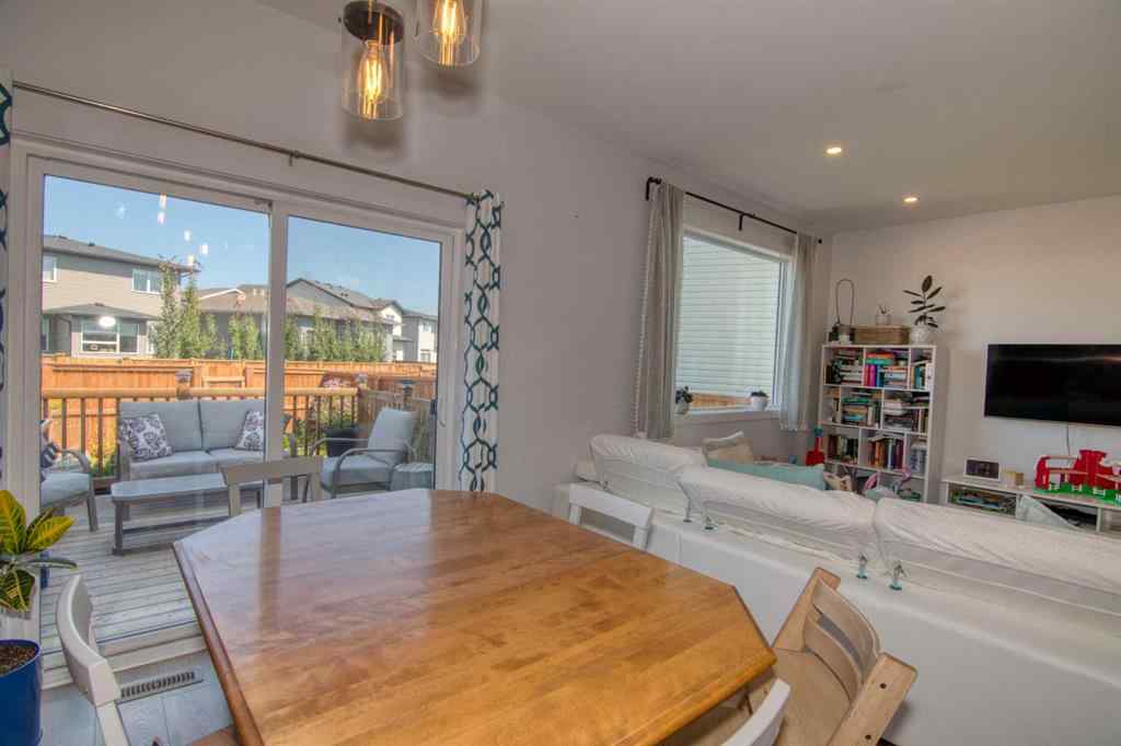 MLS® A2251062 - 1353 Pacific Circle W in Garry Station Lethbridge, Residential